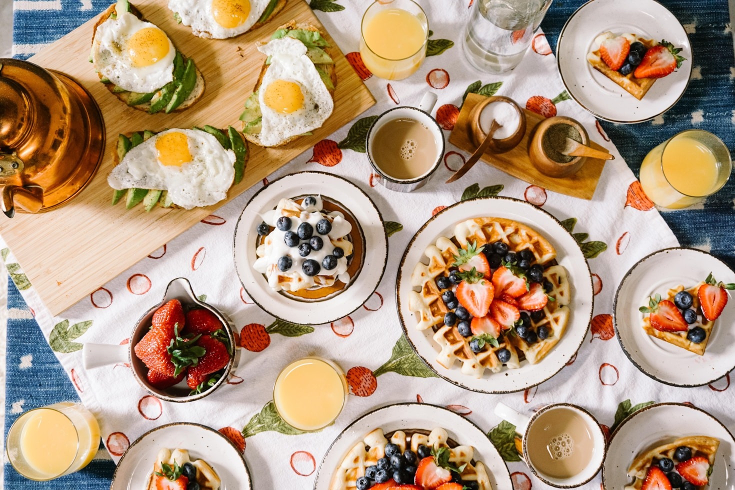 Lokale Spezialitäten bei unserem täglichen Frühstück erleben